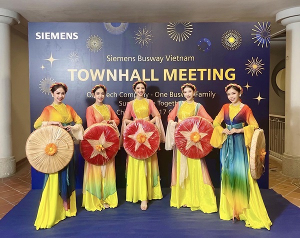 cho thu&ecirc; vũ đo&agrave;n biểu diễn mở m&agrave;n tất ni&ecirc;n, t&acirc;n ni&ecirc;n, tiệc gala dinner, tiệc c&ocirc;ng ty, tiệc văn ph&ograve;ng, tiệc doanh nghiệp,...