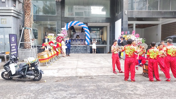 Tổ chức lễ khai trương khối văn phòng công ty genin academy