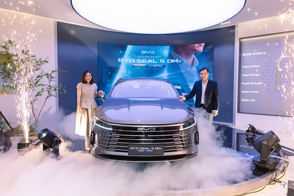 Sự Kiện Ra Mắt BYD Seal 5 DM-i Tại Showroom BYD Võ Văn Kiệt