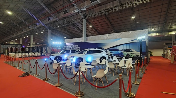 Cung cấp thiết bị cho gian hàng của BYD Oway tại triển lãm Vietbuild 2025