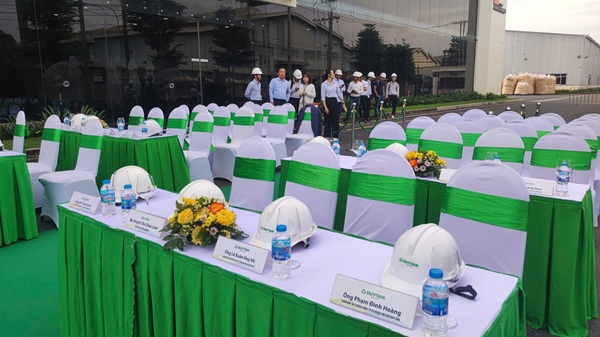 Khởi công hệ thống điện năng lượng mặt trời mái nhà Duy Tân Recyling