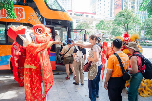 Lễ Khai Trương Tuyến Xe Buýt 2 Tầng Sài Gòn – Tân Định Lễ Khai Trương Tuyến Xe Buýt 2 Tầng Sài Gòn – Tân Định