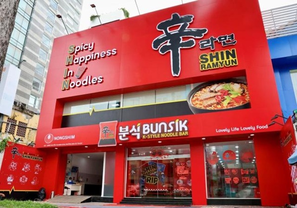 Lễ khai trương Pop-up store Nongshim đầu tiên tại Việt Nam