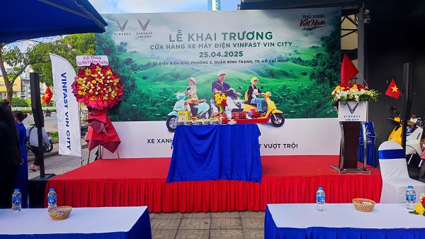 Tổ Chức Lễ Khai Trương Cửa Hàng VinFast tại TP.HCM