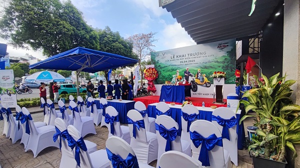 Tổ Chức Lễ Khai Trương Cửa Hàng VinFast tại TP.HCM