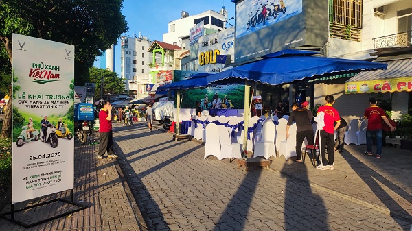 Tổ Chức Lễ Khai Trương Cửa Hàng VinFast tại TP.HCM