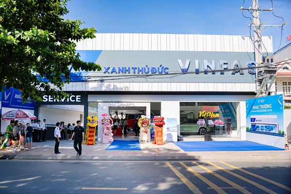 Đồng hành tổ chức buổi lễ Khai trương Showroom 3S VFXANH Thủ Đức