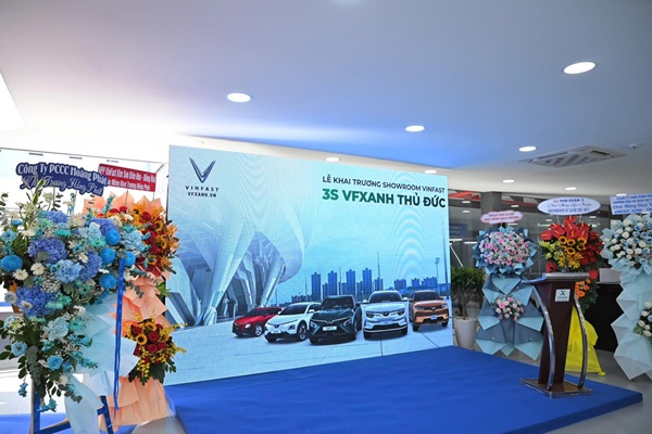 Đồng hành tổ chức buổi lễ Khai trương Showroom 3S VFXANH Thủ Đức