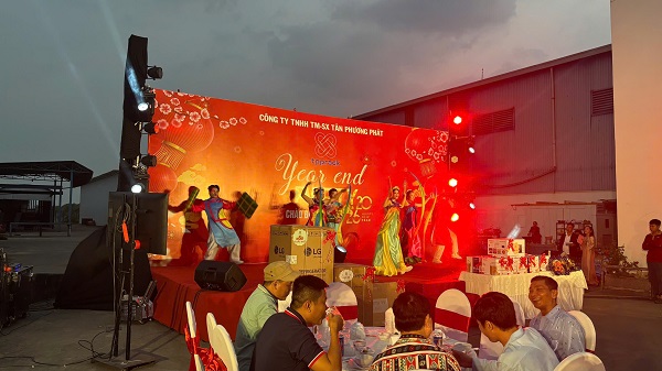 Tổ Chức Tiệc Tất Ni&ecirc;n Trọn G&oacute;i C&ocirc;ng Ty T&acirc;n Phương Ph&aacute;t