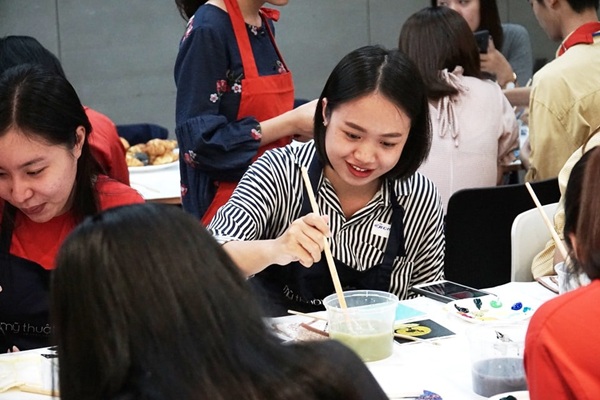 Tôn Vinh Phái Đẹp Qua Sự Kiện Ngày 20/10 Tại Doanh Nghiệp